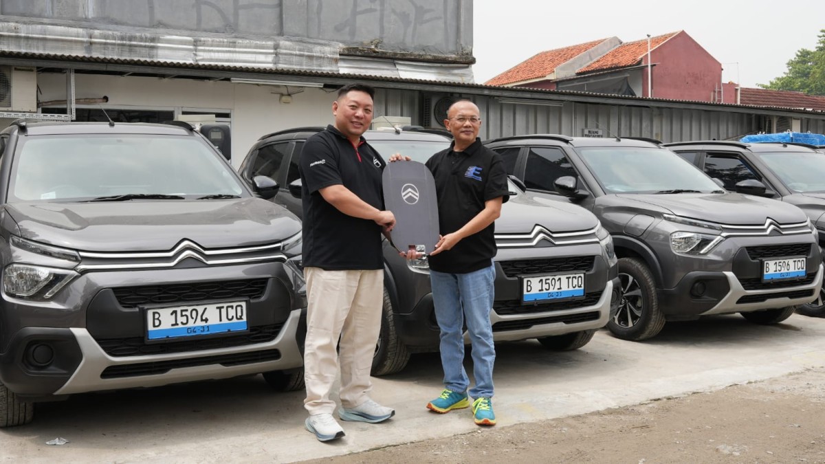 Citroën Serahkan Unit ËC3 All Electric Tahap Dua Untuk Dukung Kebutuhan Bisnis PT Express