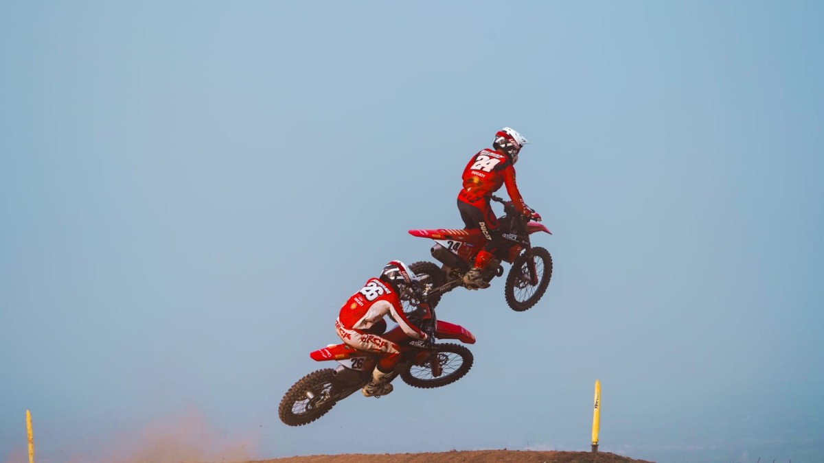Dua Pembalap Ducati MX Team Indonesia Amankan Posisi Pada Kejurnas Motocross 2026 Round 5 di Sirkuit Putra Airlangga Rizqy Motorsport, Gempol
