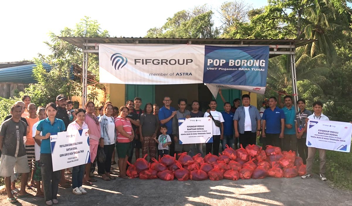 1.200 Paket Sembako Senilai Rp 180 Juta Di Salurkan FIFGroup Untuk Korban Bencana NTT Melalui 6 Posko